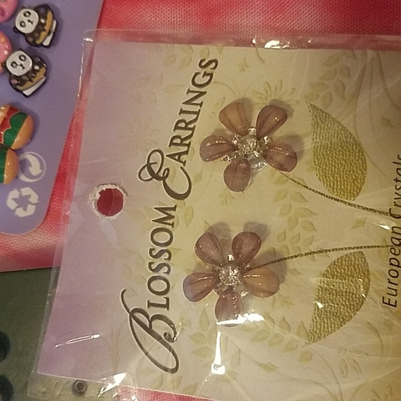 Bundle of Earrings - All New - Picture 4 of 4